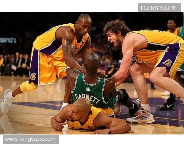 国王队与凯尔特人队的巅峰对决谁将赢得这场激烈的篮球盛宴